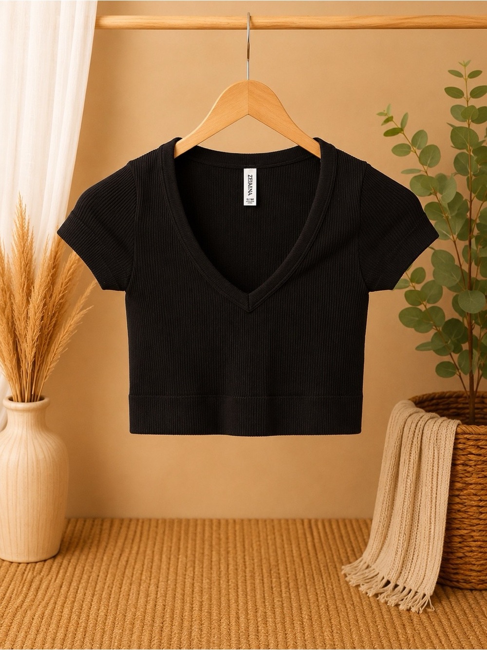 NWOT Zenana Outfitters Black V-Neck Ribbed Crop Top